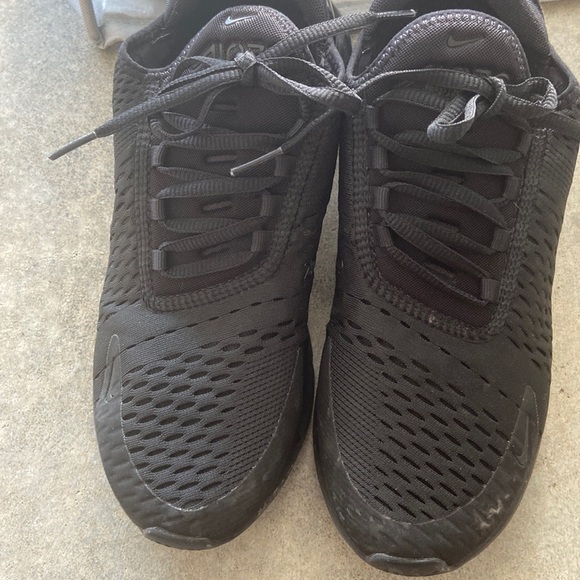 Nike Shoes - All black Nike 270